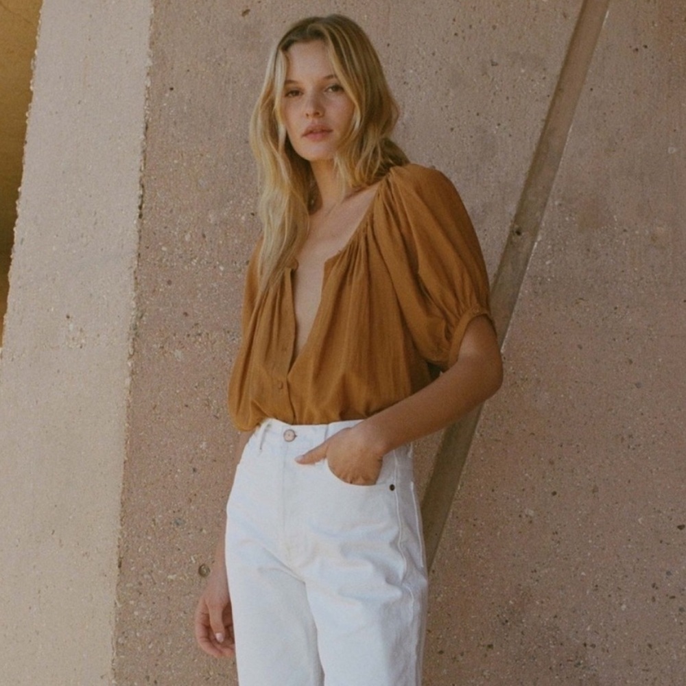 Doen Rust Brown Puff-Sleeve Blouse